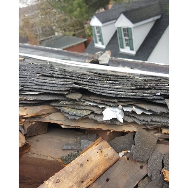 How Many Layers of Roofing Are on my House? — AskARoofer