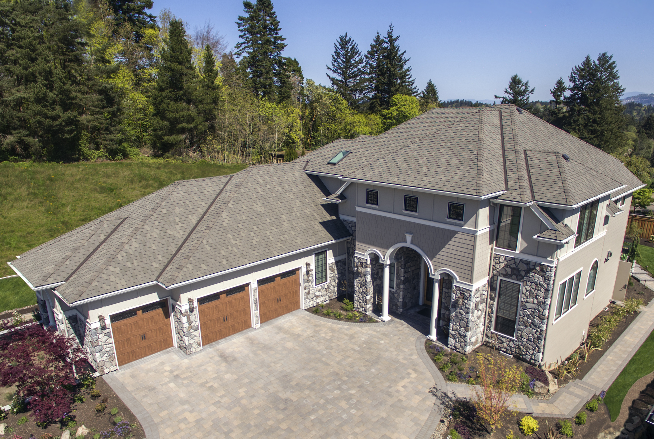 1867 Highlands Loop, Lake Oswego, OR