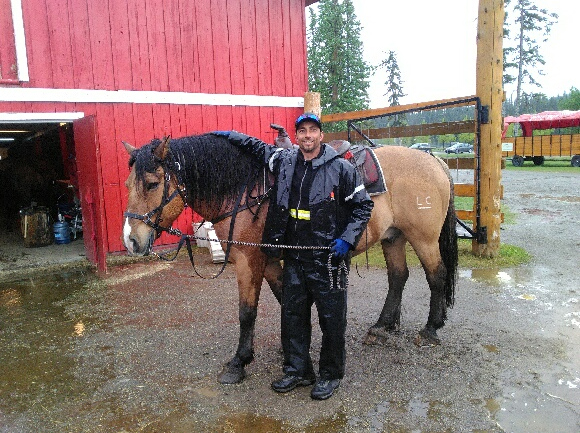 JUL - GuestBlog - Convoy Supply - Going the Extra Mile- Riding a Horse named Homer to Get to the Jobsite1