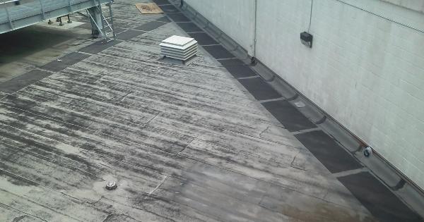 Topps Protecting Commercial Roof from the Sun