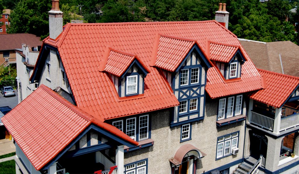 Delta Chi (Gingerbread House) | Harrisonburg, VA