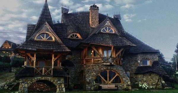 rcs-wooden-fairytale-cottage.jpg
