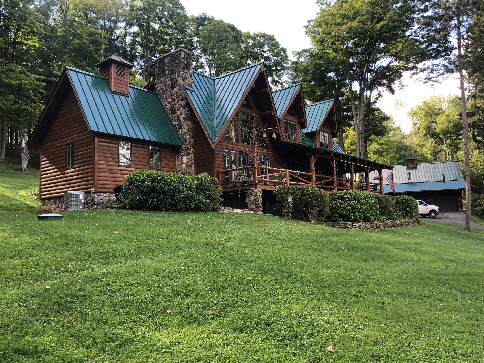 Chambers Roofing Co. of Middlebury Center, PA