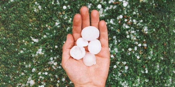 SOPREMA Large in Hand Hail