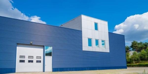 Best roofing materials for a secure and efficient warehouse