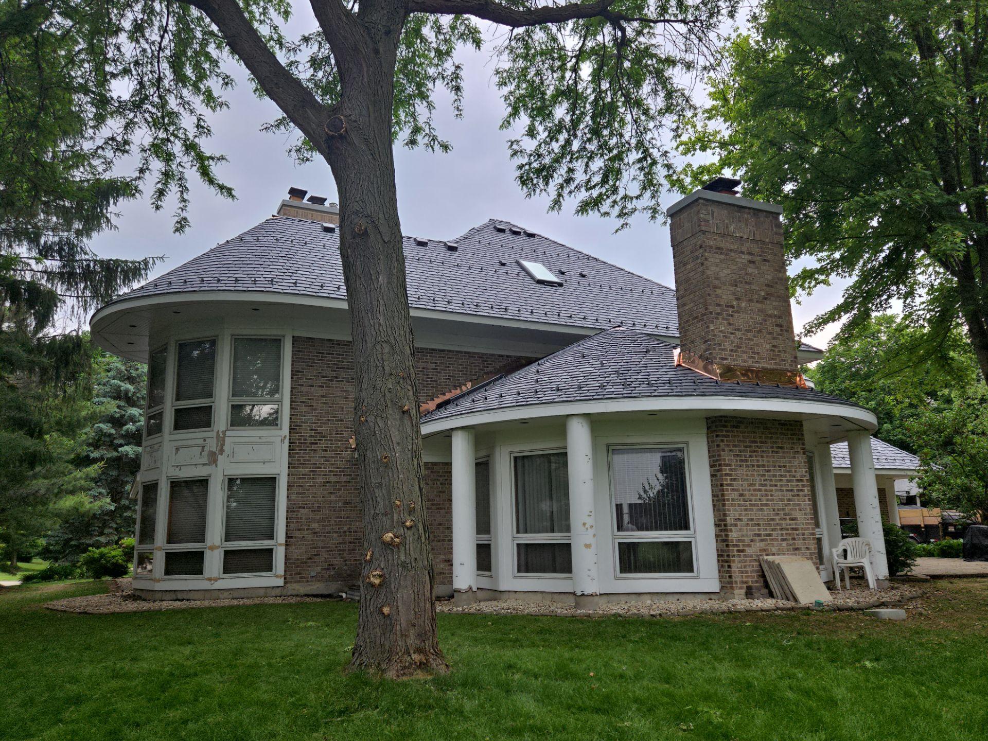 DaVinci Multi Width Slate Staggered Installation - 2 with RG10