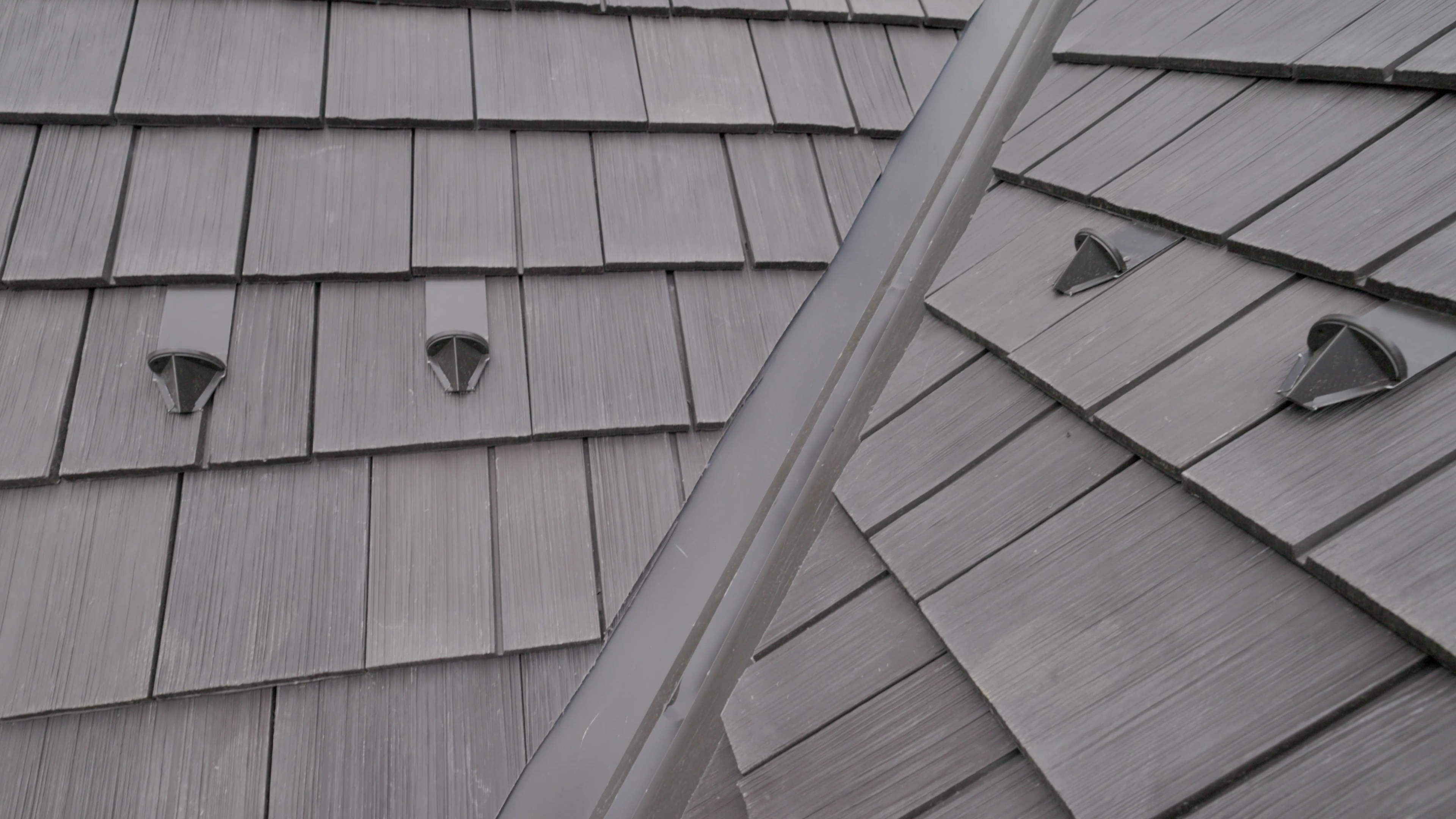 Rocky Mountain - Yeti 18 Snow Guards installed on DaVinci Shake roofing
