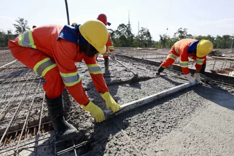 GeoPolymers, Geo Hybrids and Their Applications in Concrete Repair GeoPolymers, Geo Hybrids and Their Applications in Concrete Repair