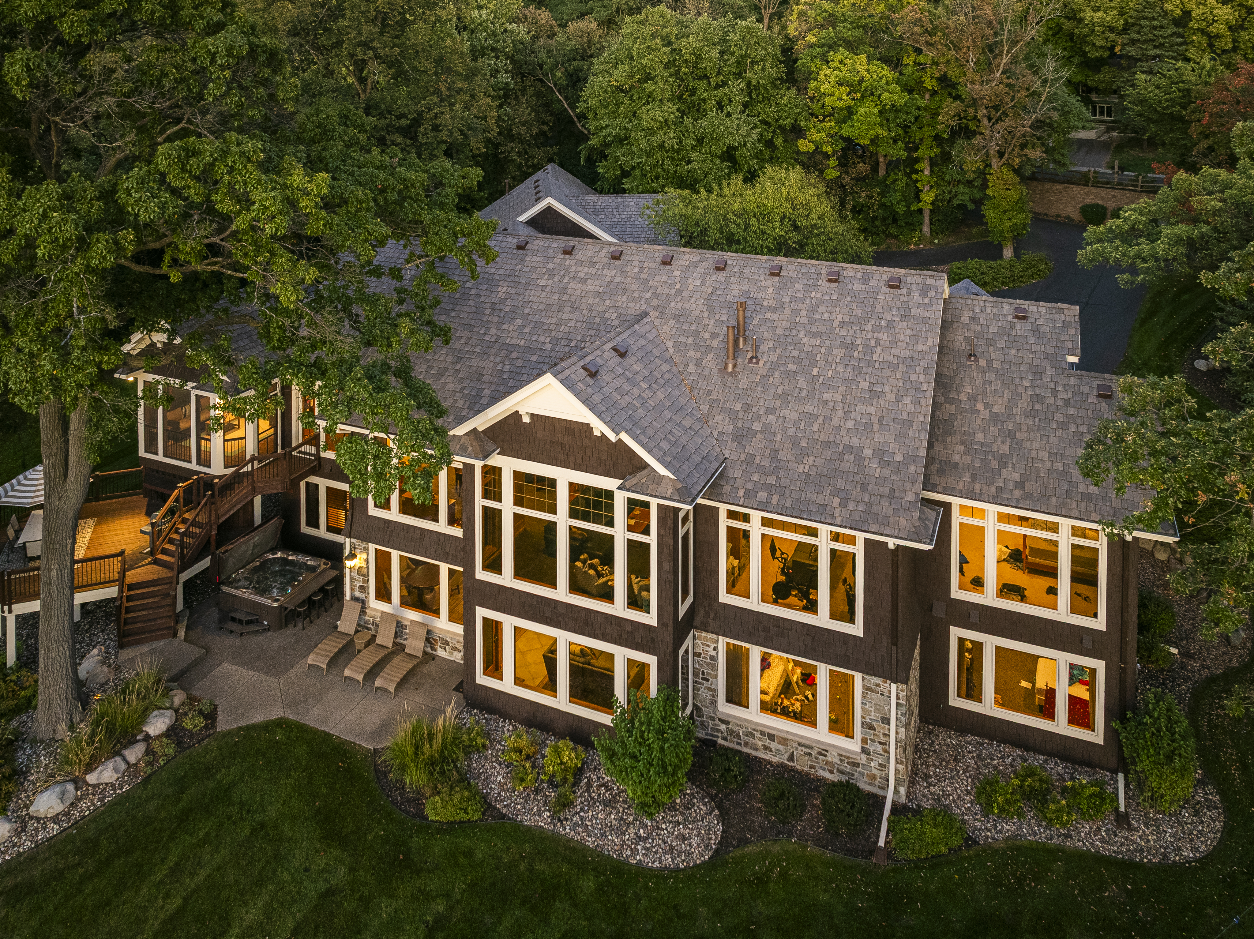 DaVinci - Pic - Classic Midwest POY rear