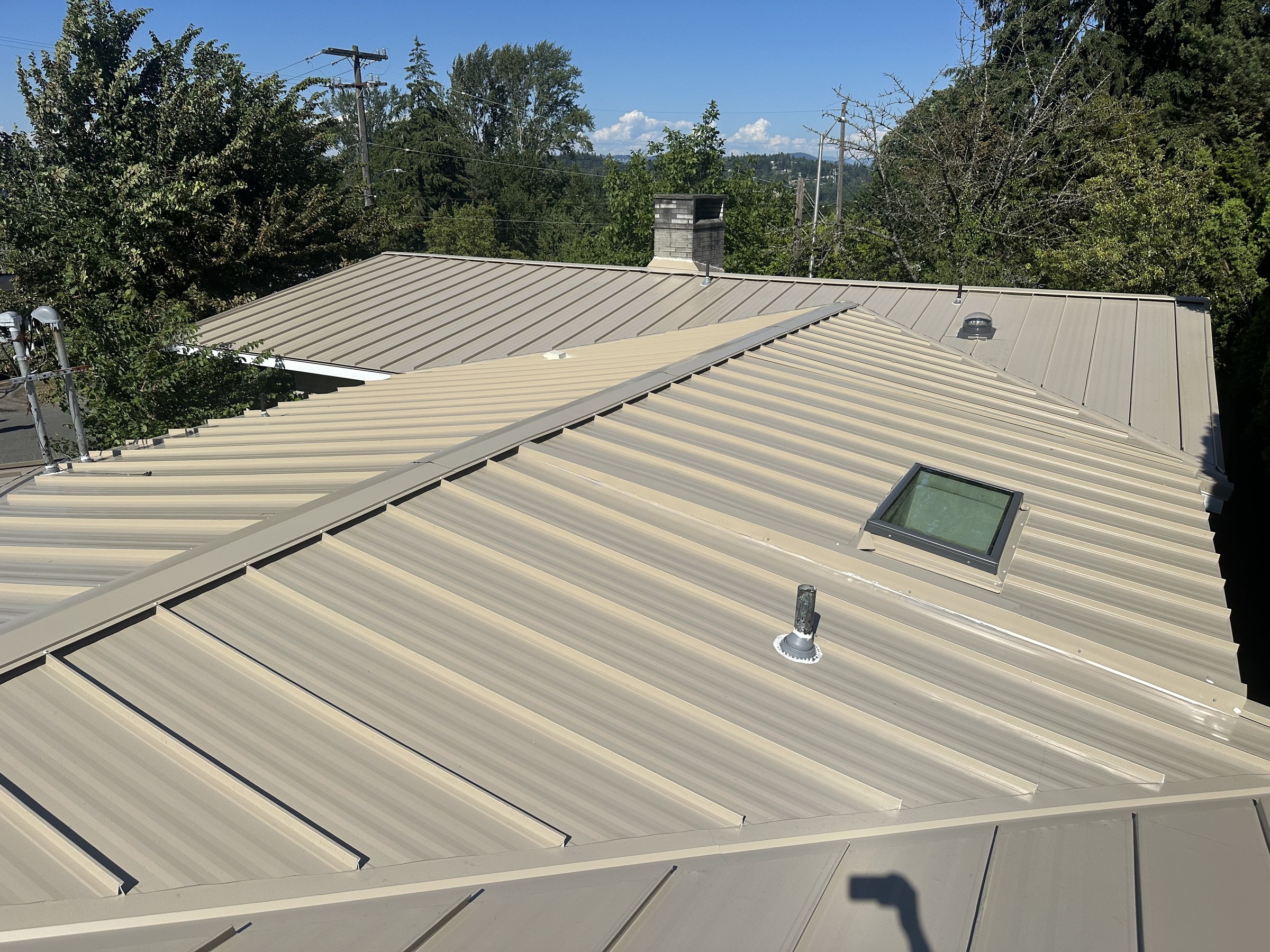Azapro Roofing - Completed standing seam metal roof, Washington Azapro Roofing - Completed standing seam metal roof, Washington